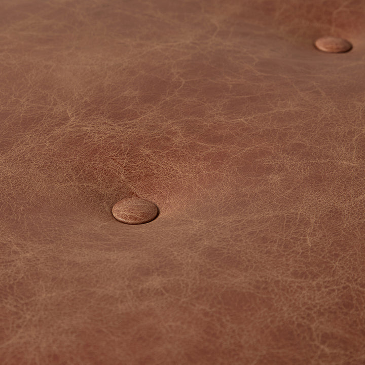 Alberta Shallow Buttoned (Selvaggio Bridle leather) 127 x 76cm