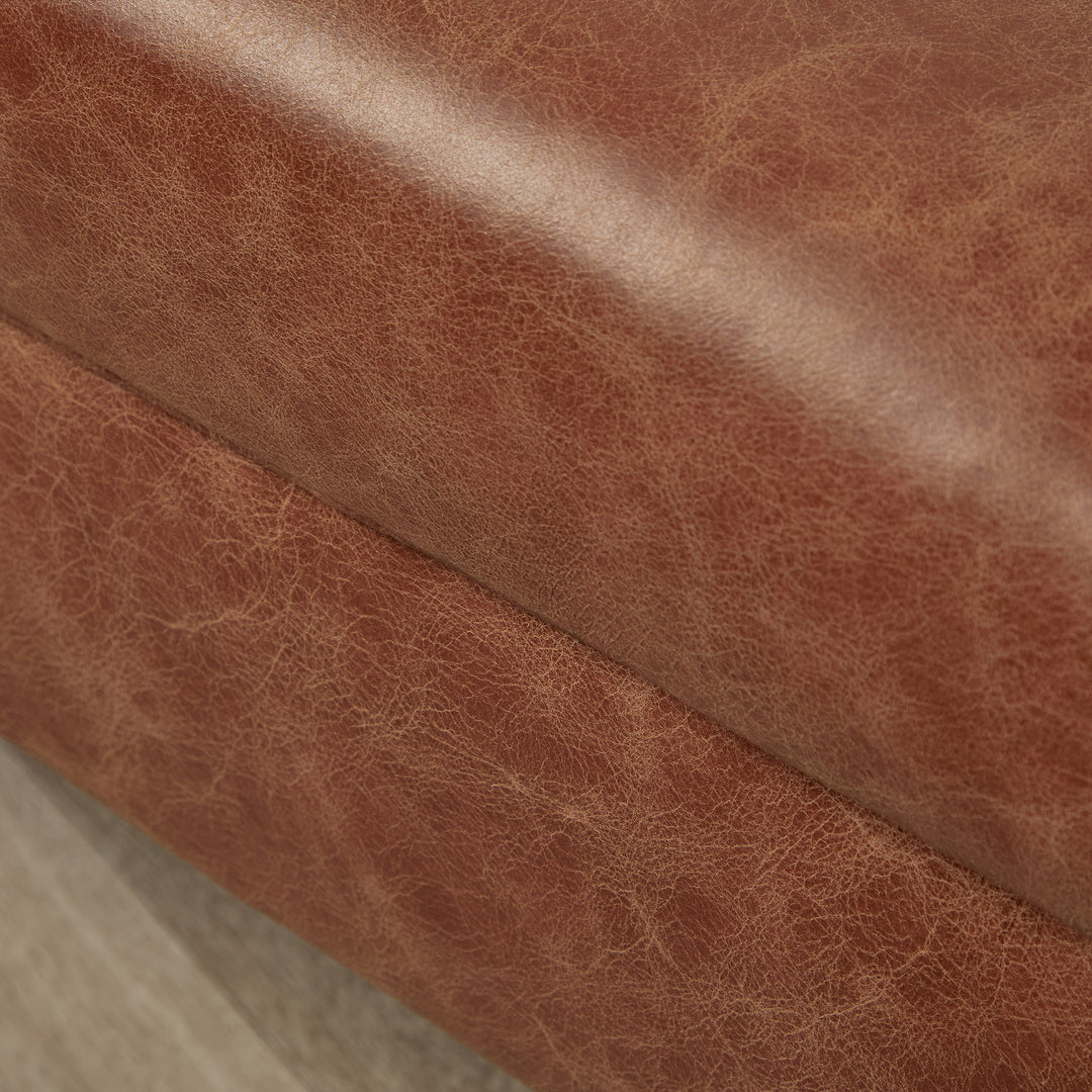 Alberta Shallow Buttoned (Selvaggio Bridle leather) 127 x 76cm