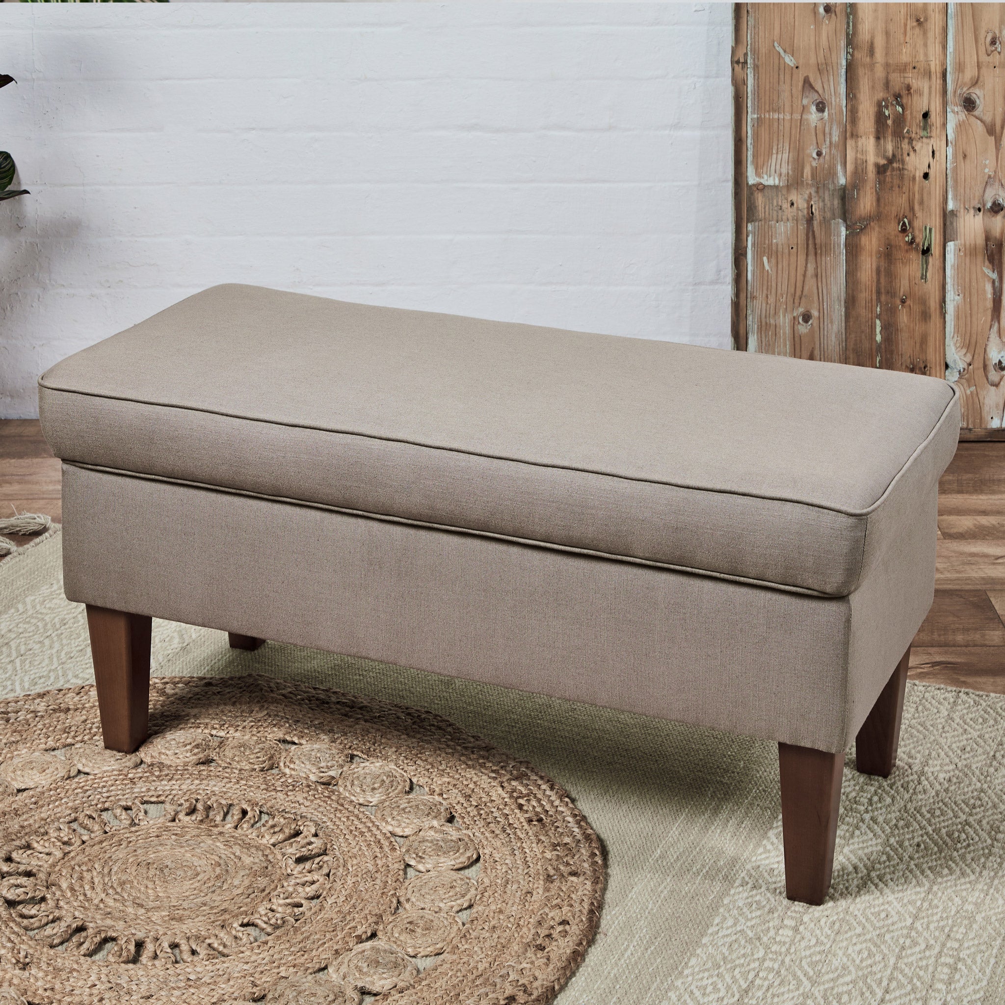 Manufacturers Of Kensington Piped : Piped Storage Bench